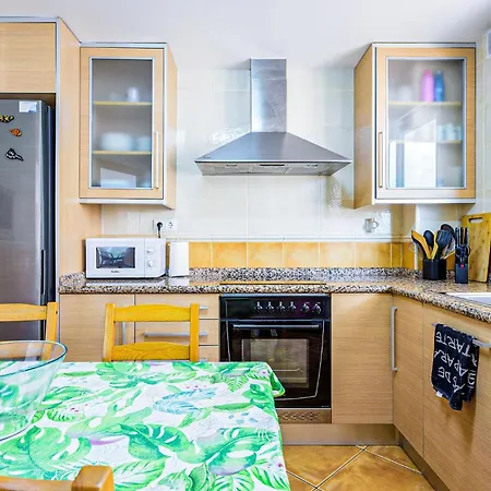 Gorgeous In With Kitchen Holiday home *